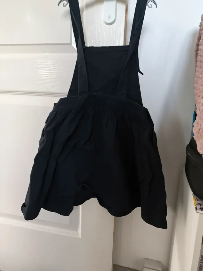 Robe noir taille 5 ans - photo numéro 3