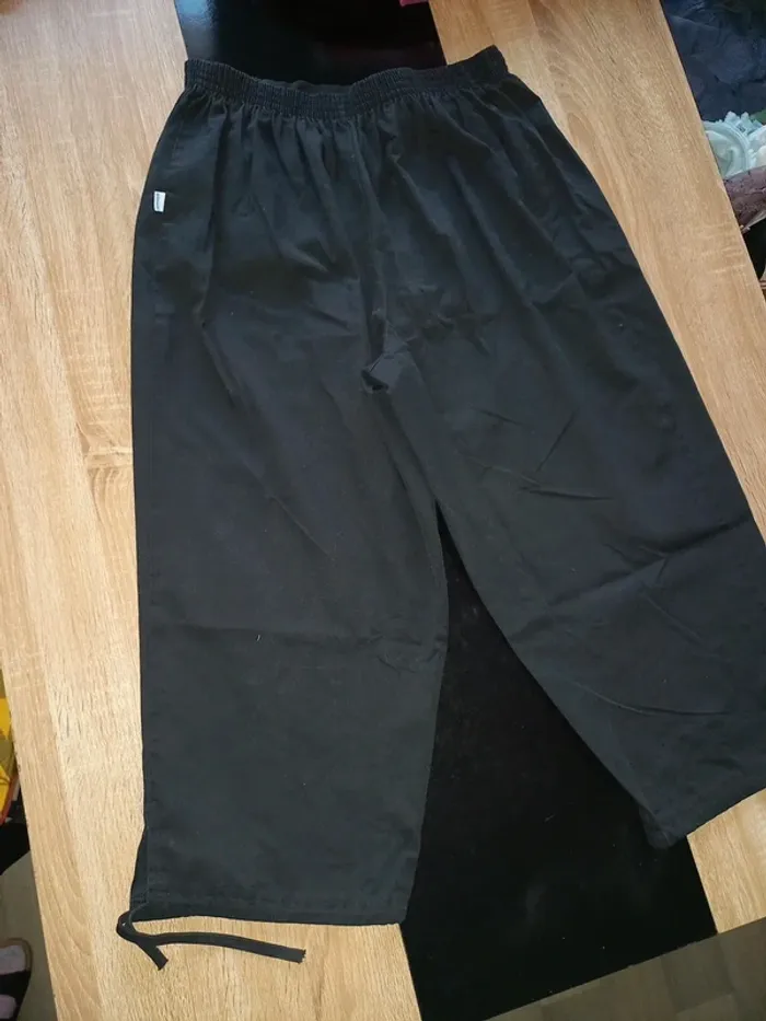 Panta-court noir femme T46 - photo numéro 3