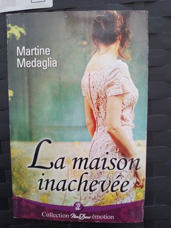 Livre nous deux la maison inachevée
