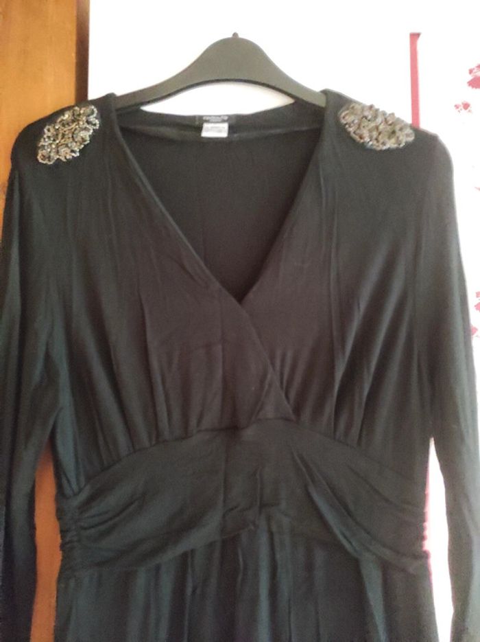 Robe noire - photo numéro 2