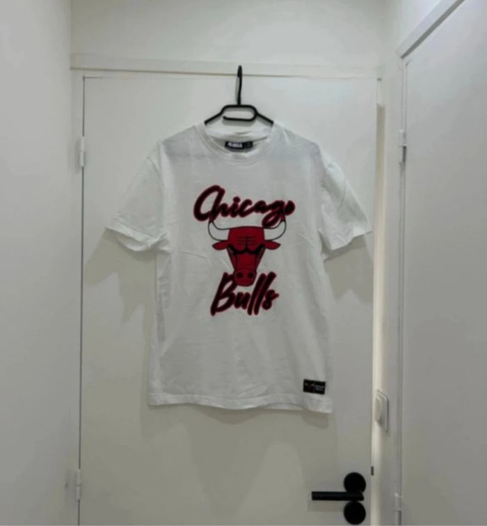 T-shirt Chicago Bulls Blanc Neuf - photo numéro 2