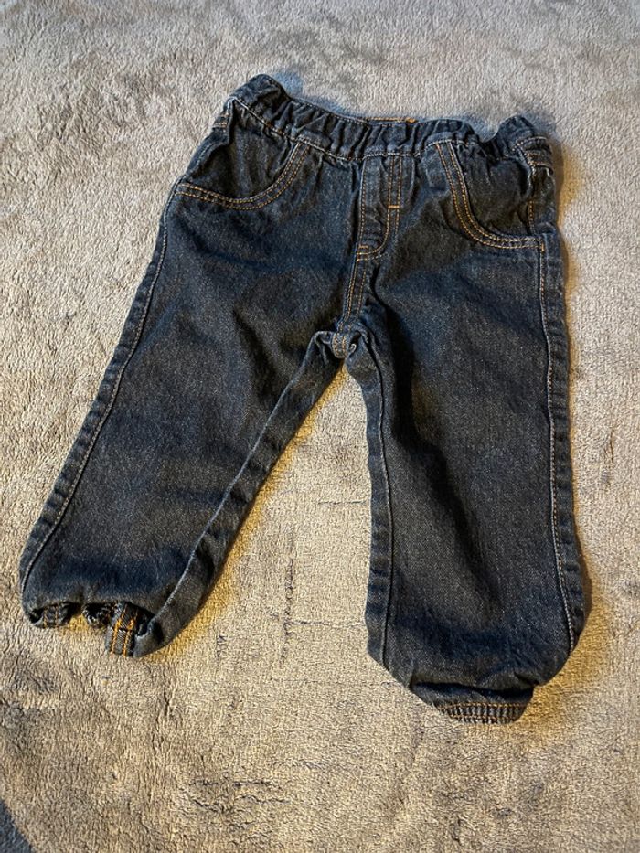 Jean sans bouton 18M - photo numéro 2