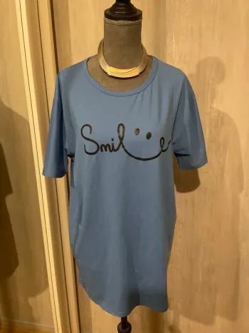 Tee shirt smil.  e