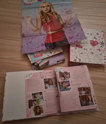 Violetta hachette collection