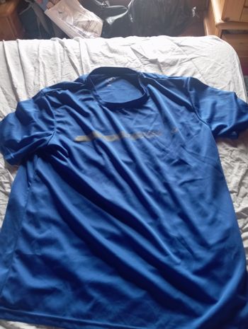 T-shirt foot