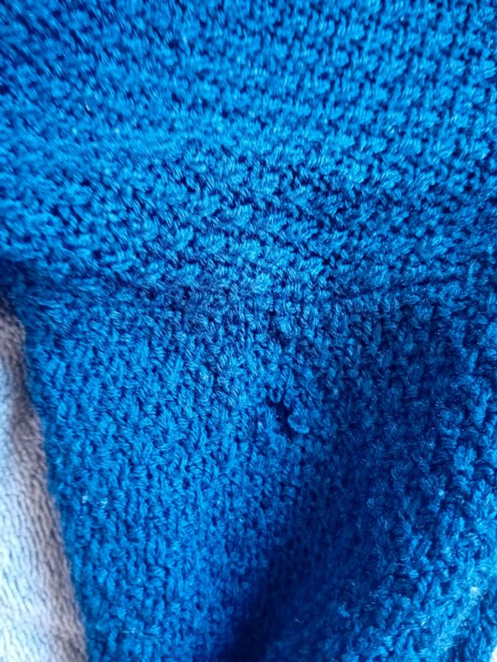 Pull bleu foncé - photo numéro 4