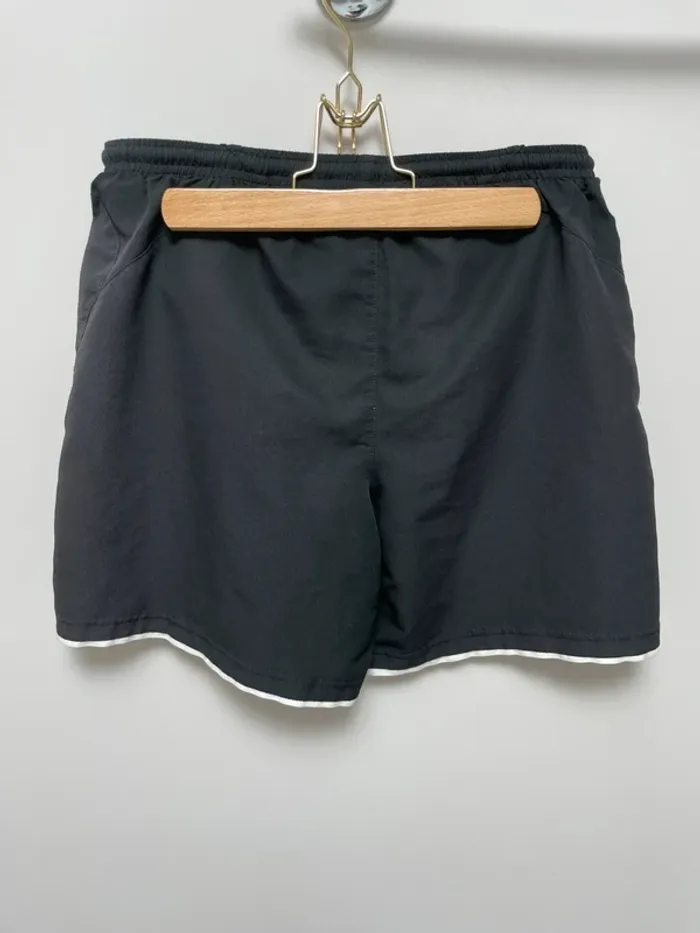 Short Nike Manchester United enfant 14 ans - photo numéro 2