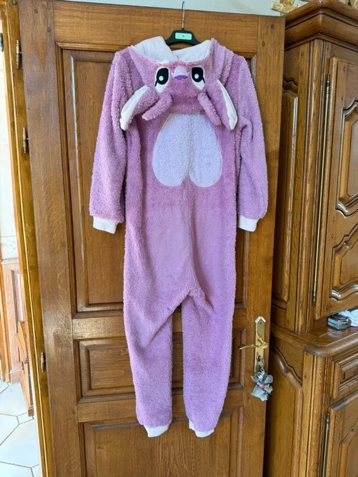 Pilou pilou Angel Disneyland Paris taille 14 ans - photo numéro 3