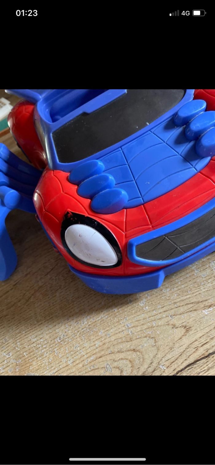Voiture araignée Spiderman - photo numéro 2