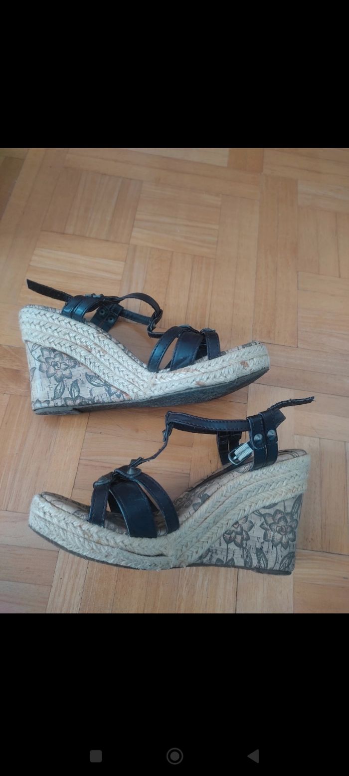 Chaussure - photo numéro 3