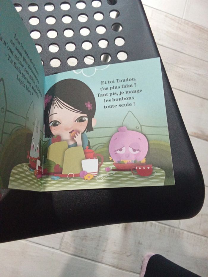 Livre, Emma invite ses amis - photo numéro 4