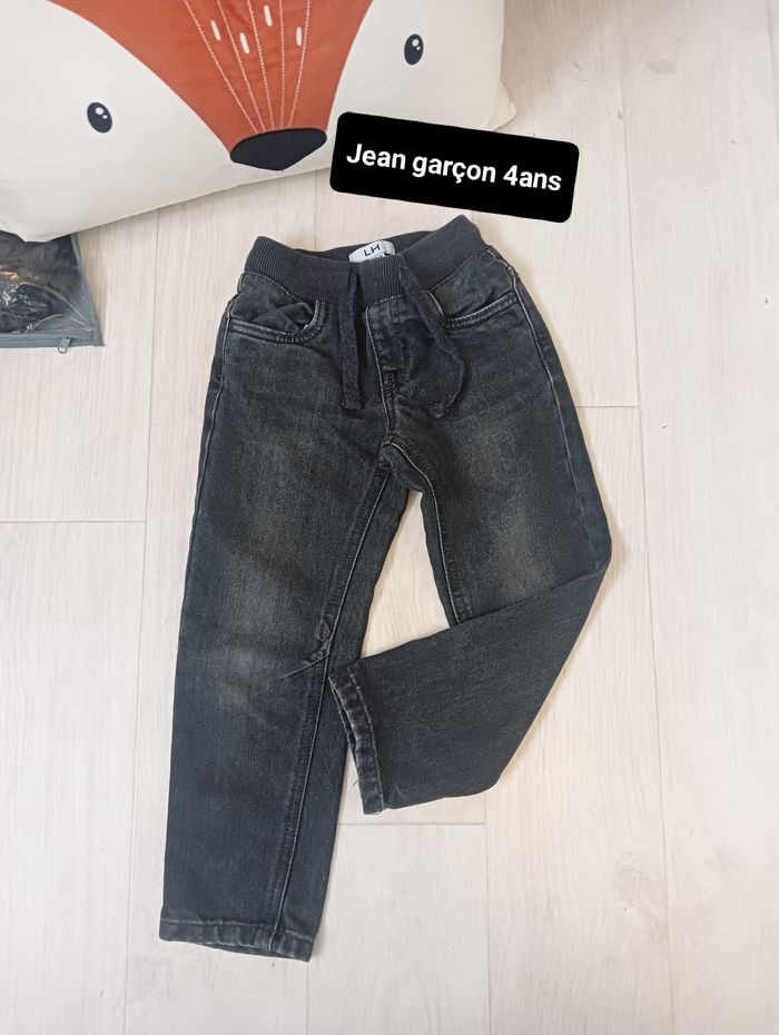 Jean garçon taille 4ans LH