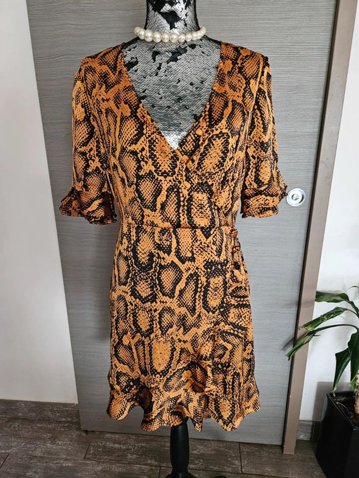 Robe or et noir