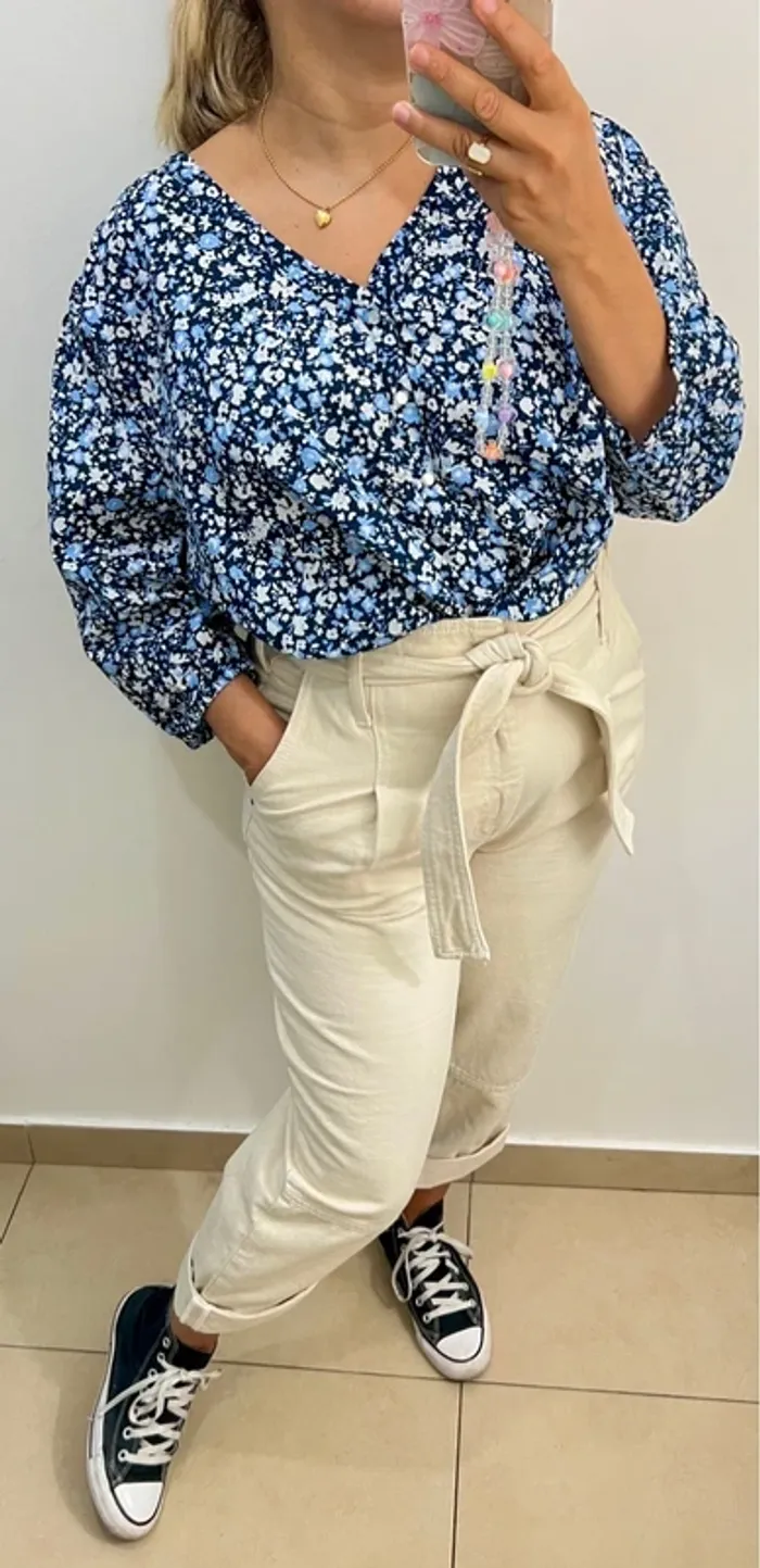 Blouse Fleurie Femme Taille 44-46 - photo numéro 5