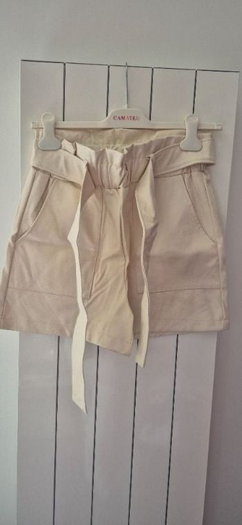 Short simili cuir
