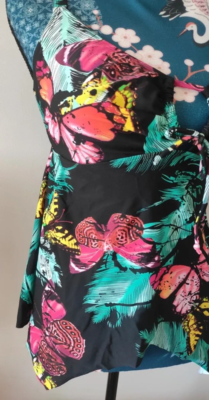 Haut de maillot de bain Tankini papillons - Drop qui sent bon les vacances - photo numéro 5