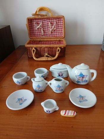 Dînette vintage en porcelaine +Panier Pique-nique+ Pâtisserie