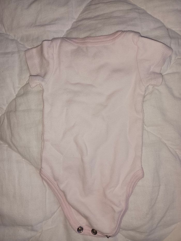 Lot bodies un mois/56 cm - photo numéro 3