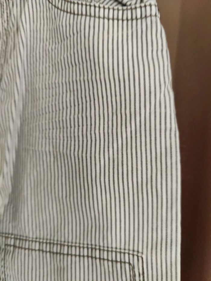 🙂 pantacourt garçon en 3/ 4 ans h&m 🙂 - photo numéro 2