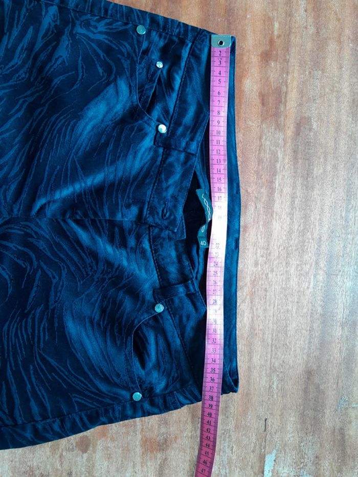 Tres joli pantalon voodoo - photo numéro 6