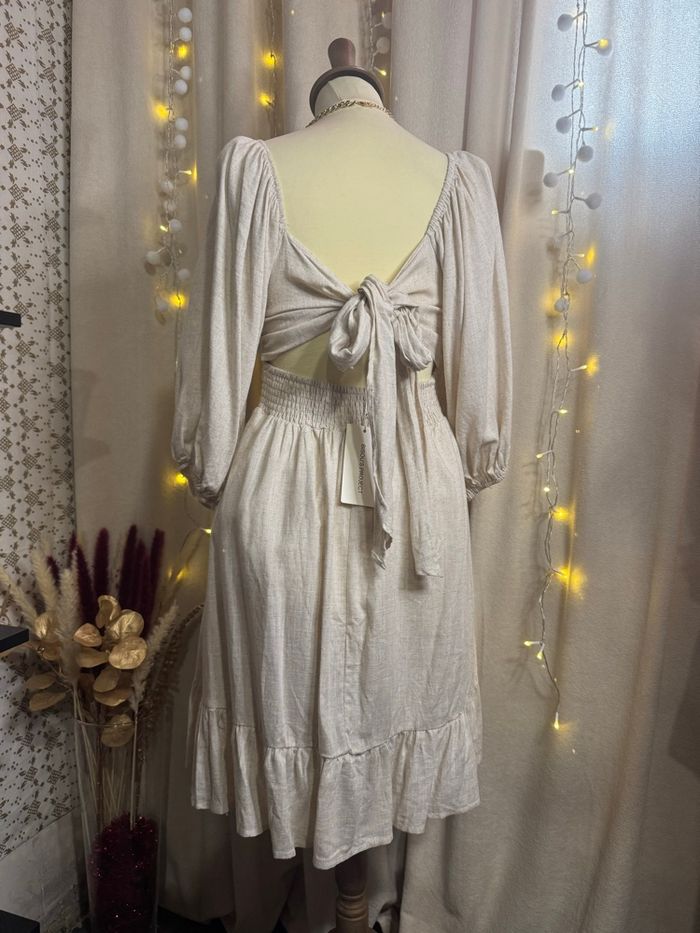 Robe neuve dos nu - photo numéro 4