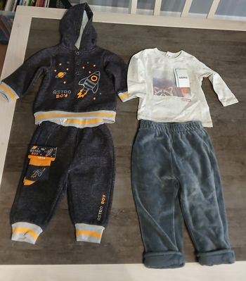 Lot vêtements bébés