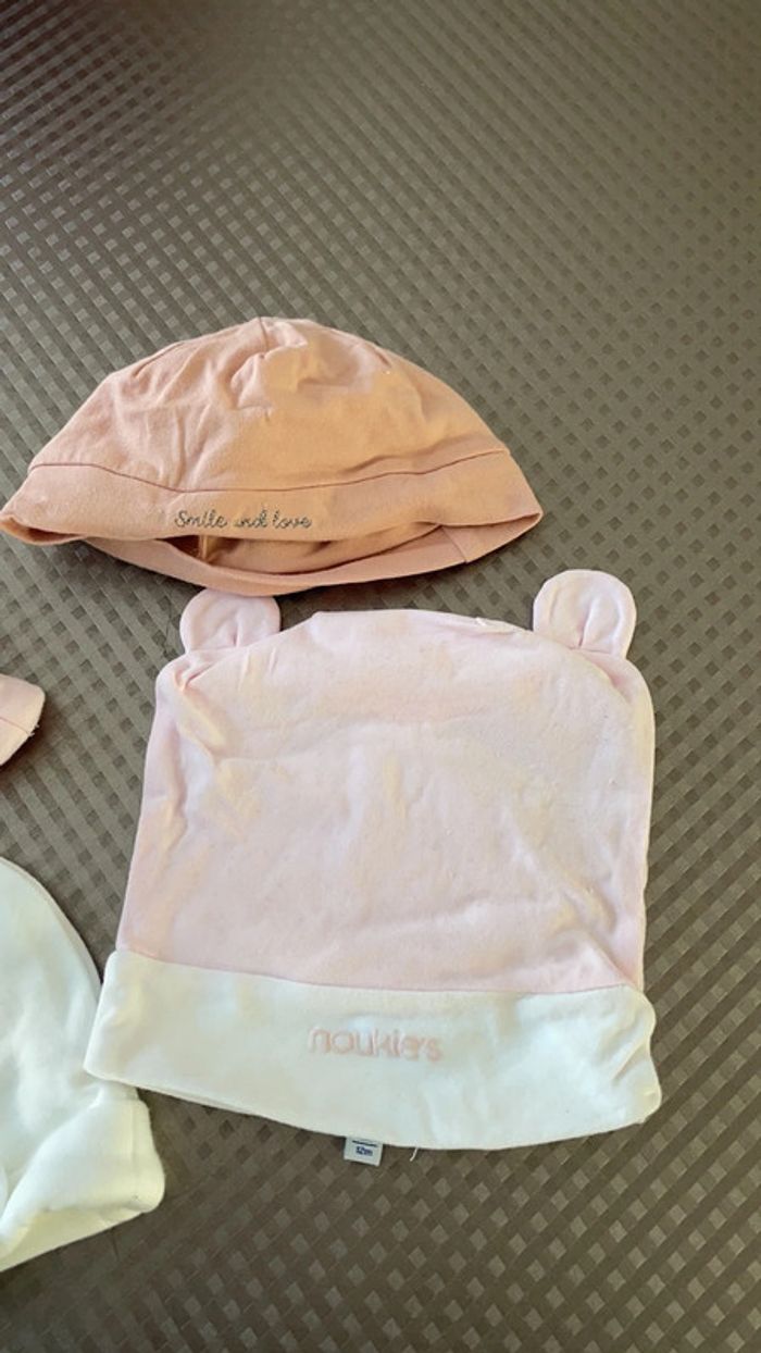 Lot petits bonnets 3/6 mois - photo numéro 3