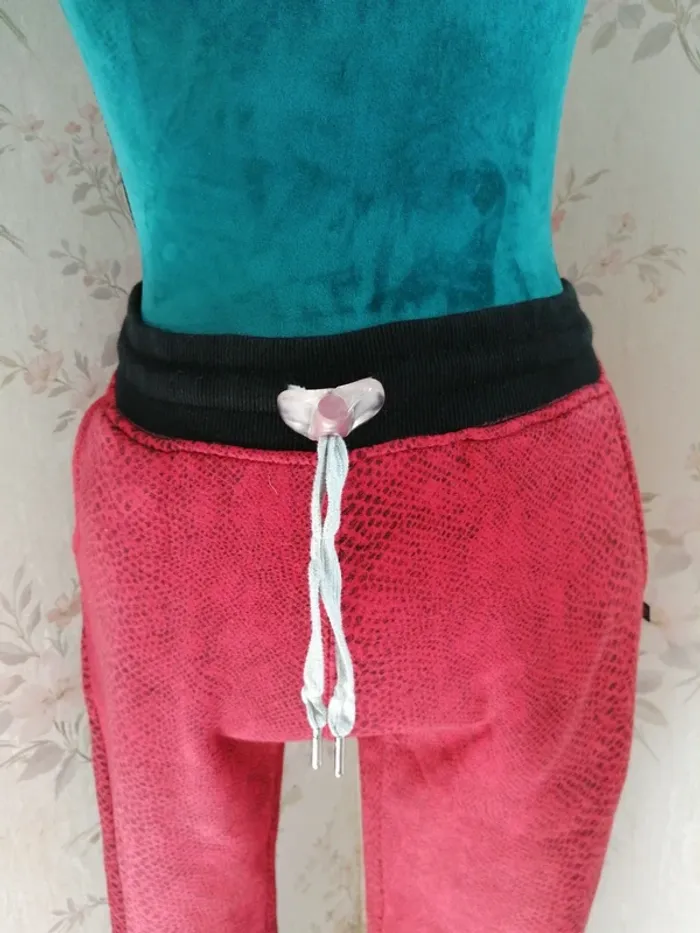 Pantalon de jogging coupe slim rouge à motifs piton / sweet pants / (16ans) - photo numéro 2