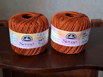 2 pelotes de fil pour crochet,  rouille 