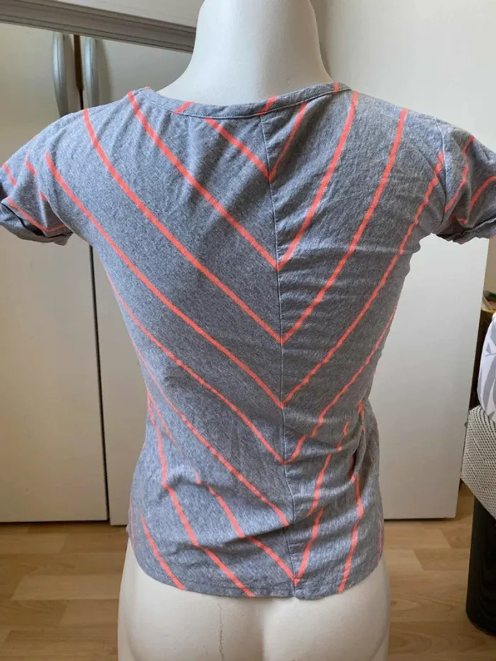 T-shirt col V manches courtes à rayures 34 Tex Sport - photo numéro 3