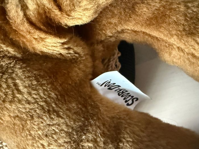 Grande peluche scooby doo interactive Parle en français et vibre quand on appuie sur une oreille - photo numéro 5