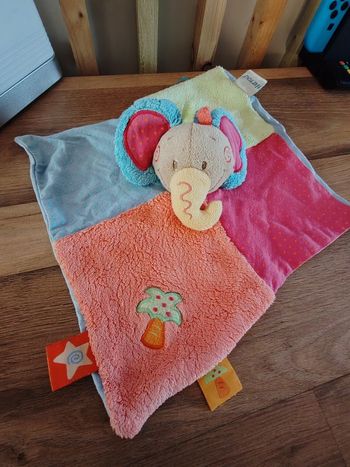 Elephant nattou oasis multicolor 