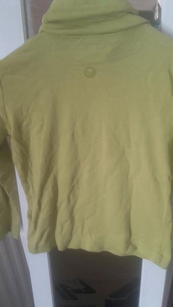 Très joli sous-pull
