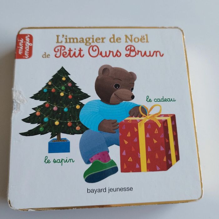 Livre petit ours brun