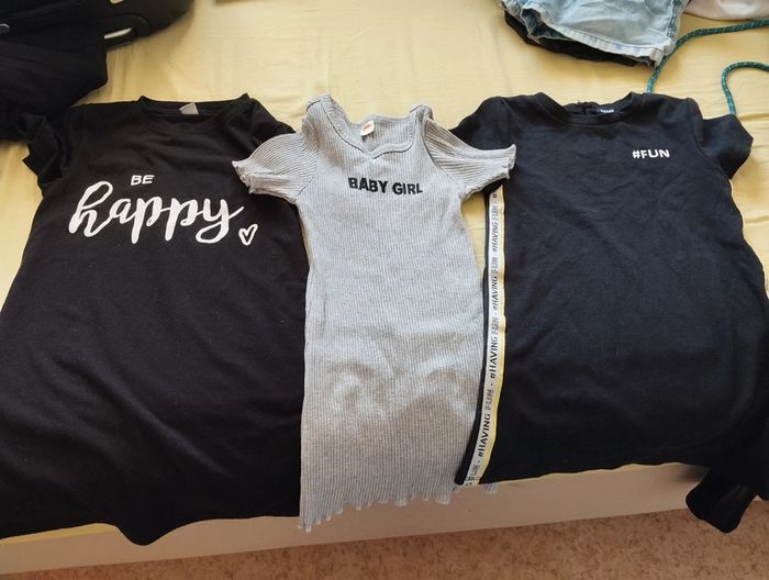 Trois petites robes t-shirt taille 5 ans