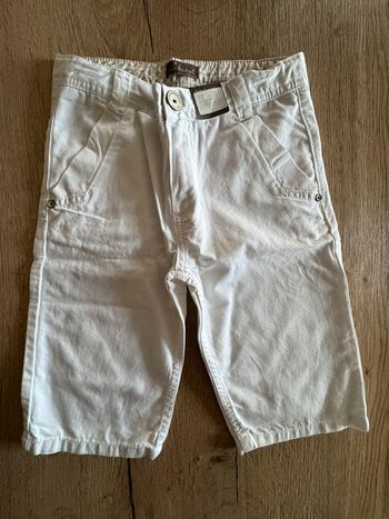 Bermuda jean bourget taille 8 ans neuf avec étiquettes