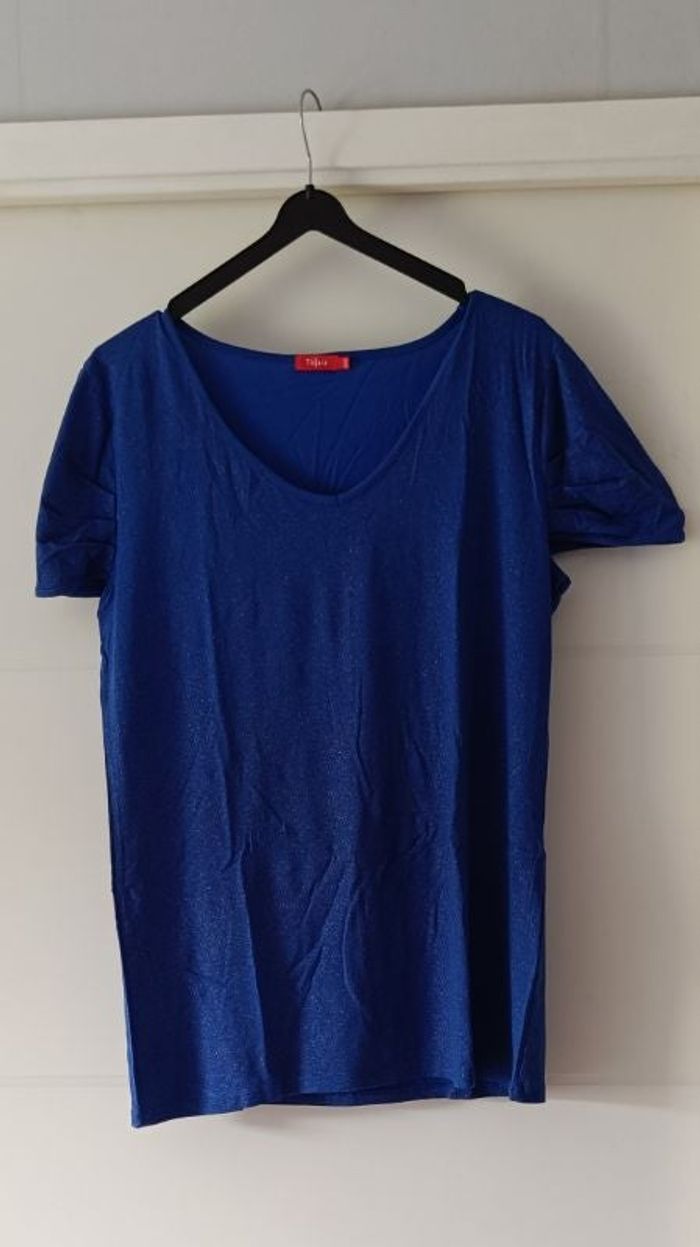Tee shirt bleu pailleté T 50/52