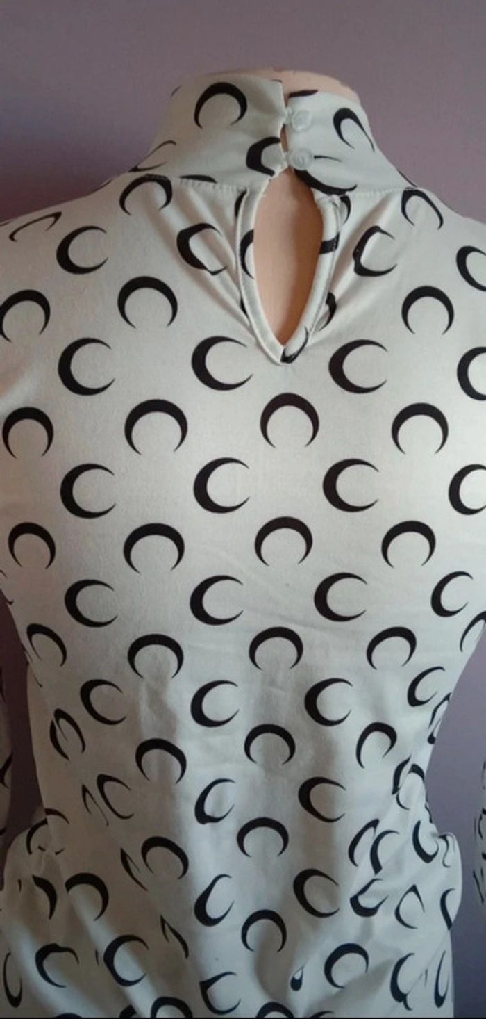 Magnifique ensemble blanc motif lune 🌙 noir - Taille M - photo numéro 4