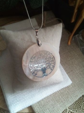 Collier arbre de vie nacré