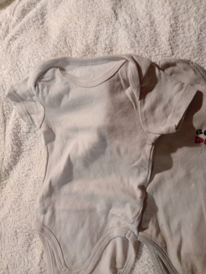 Lot 2 bodies unisexe - photo numéro 3