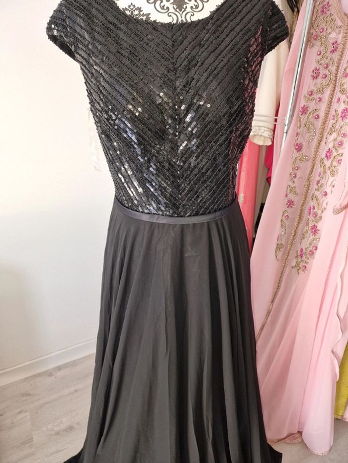 Robe de soirée - photo numéro 3