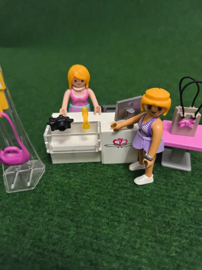 Playmobil Vendeuse - photo numéro 2