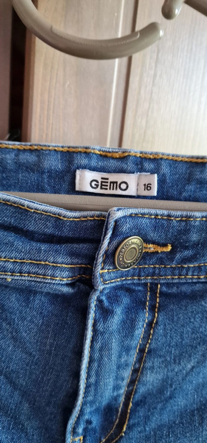 Jeans 16 ans - photo numéro 2