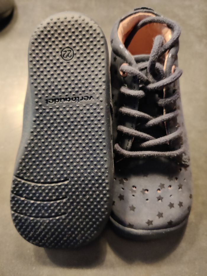 Chaussure bébé Verbaudet Taile 22 Neuve - photo numéro 2