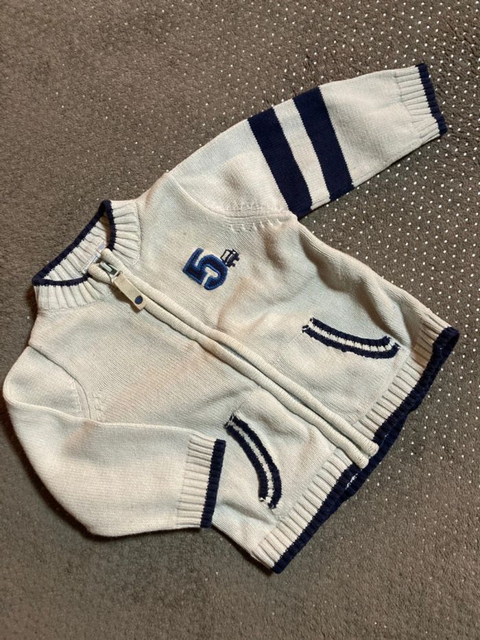 Lot 2 pantalons et 1 gilet 18 mois - photo numéro 11