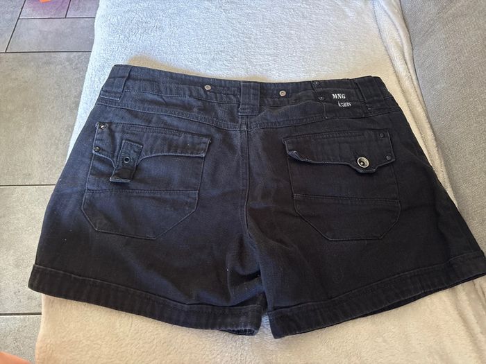 Short en jean noir taille 42 - photo numéro 2