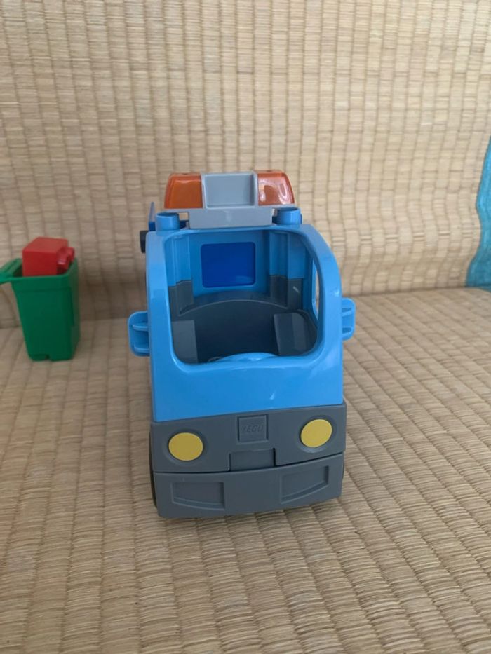 Le camion poubelle 10519 lego duplo - photo numéro 5