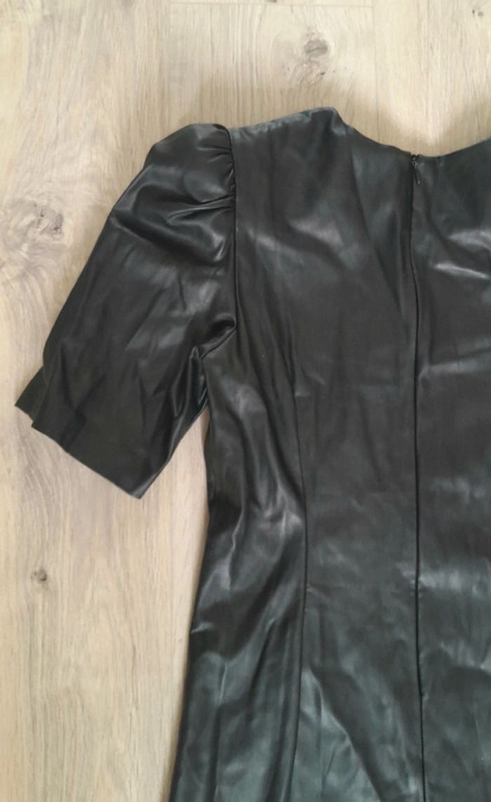 Robe Camaïeu simili cuir manches courtes - photo numéro 7