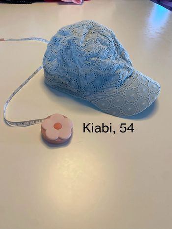 Casquette bleu dentelle 54