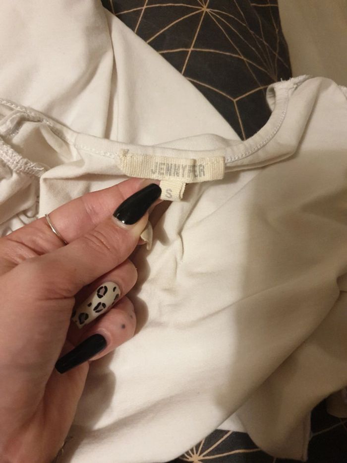 Tee shirt moulant - photo numéro 5